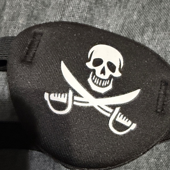 10/$10 Pirate Cosplay Eyepatch - Picture 2 of 4